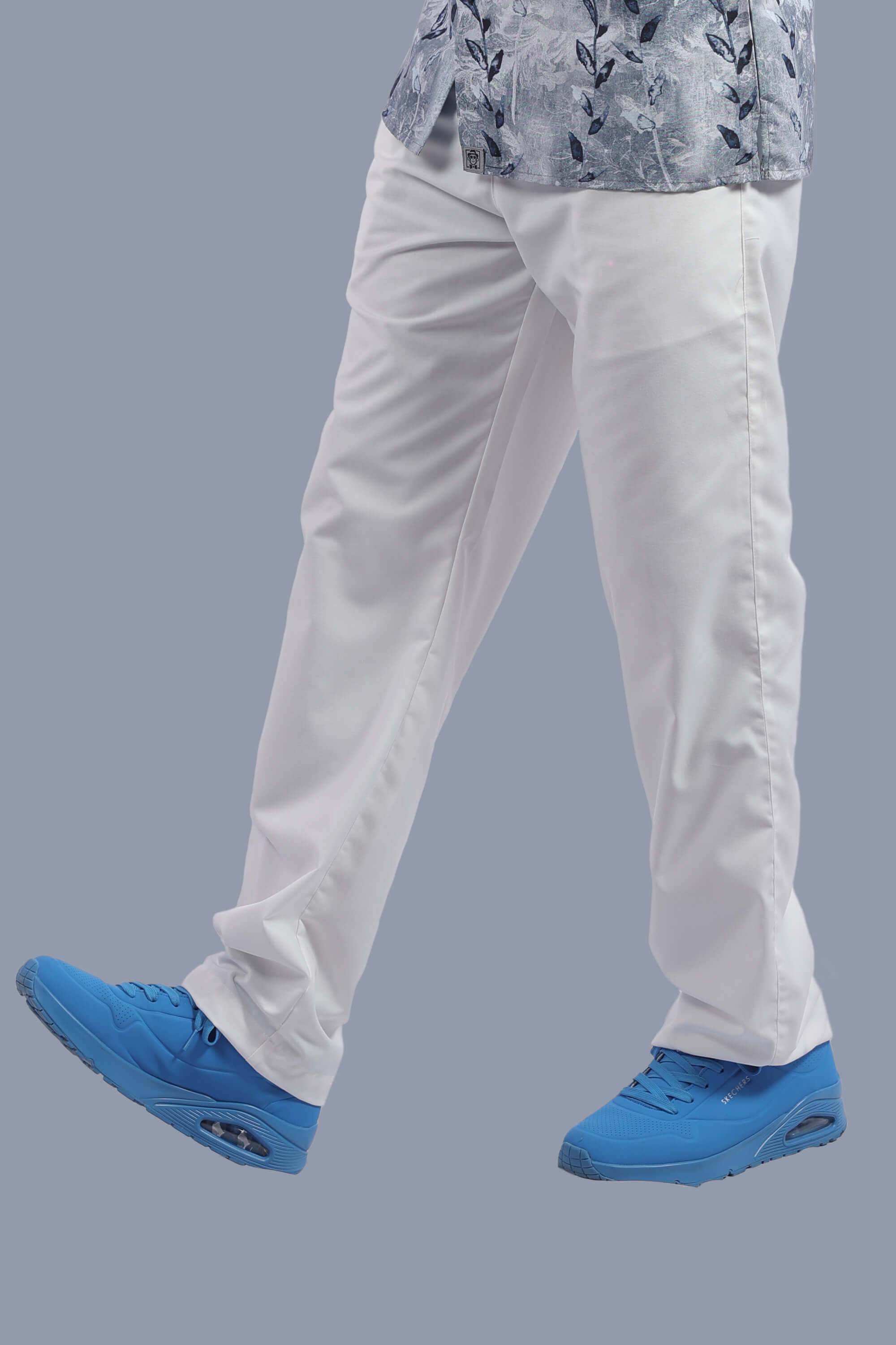 White Stretchable Pants With Relaxed Fit